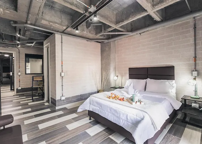Magenta Loft